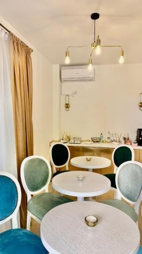 Jolie Boutique Hotel Hotel in Craiova