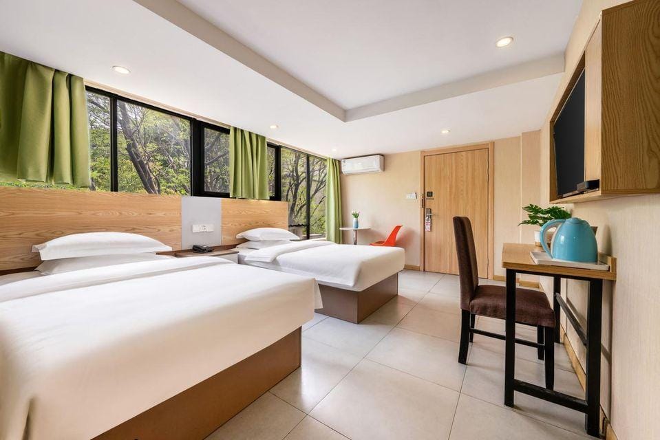 Quanmeijia Collection Hotel (Hangzhou Longhu Zijing Tianjie Sandun Subway Station) Hotel in Hangzhou