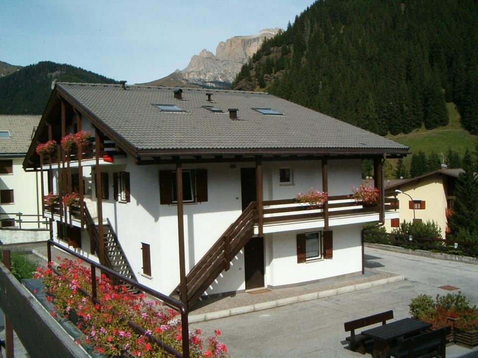 Casa Canazei Hotel in Alba
