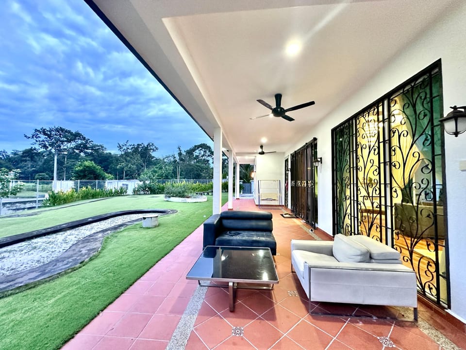 Singgah Villa, KKB Hotel in Selangor, Malaysia