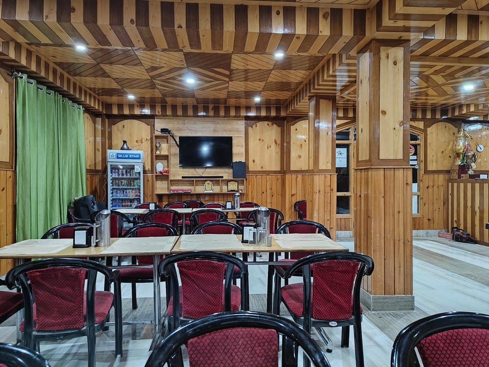 Hotel Kalpa Retreat Hotel in Himachal Pradesh