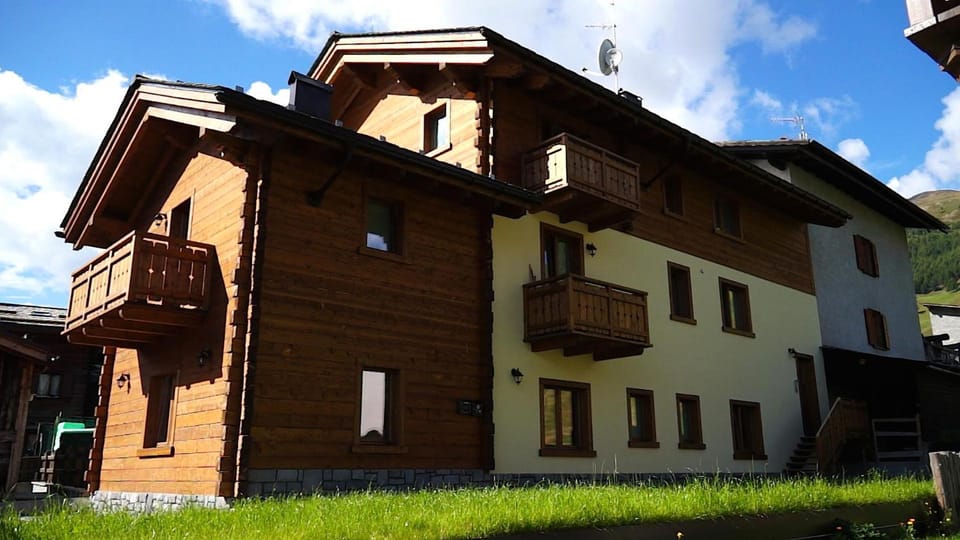 Central Rin Hotel in Canton of Grisons
