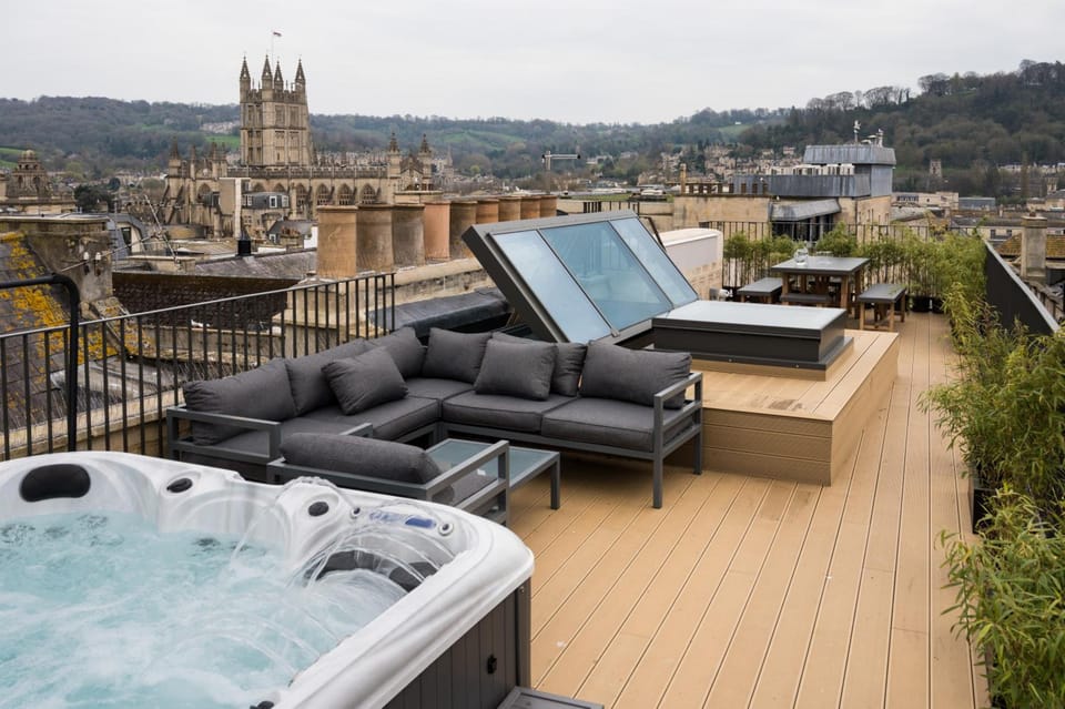 Hiding Space - Trim Street Apartments Hotel in Bath