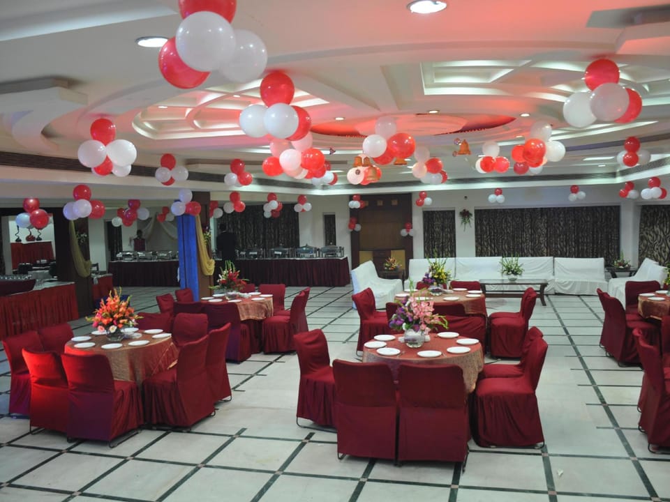 Sobti Continental Bareilly Hotel Hotel in Uttar Pradesh