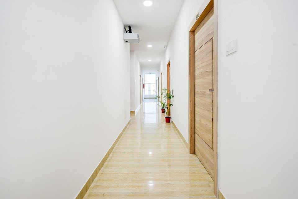 Townhouse Oak LB Nagar Metro Station Hotel in Hyderabad
