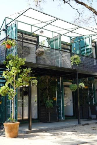 Container Woods Hotel in Valle de Bravo