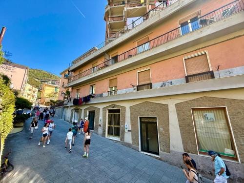 Vertigini Suites, Il Rifugio dell Amore per SOLE COPPIE , A 50m dalla Stazione e dalla Via dell Amor Hotel in Riomaggiore