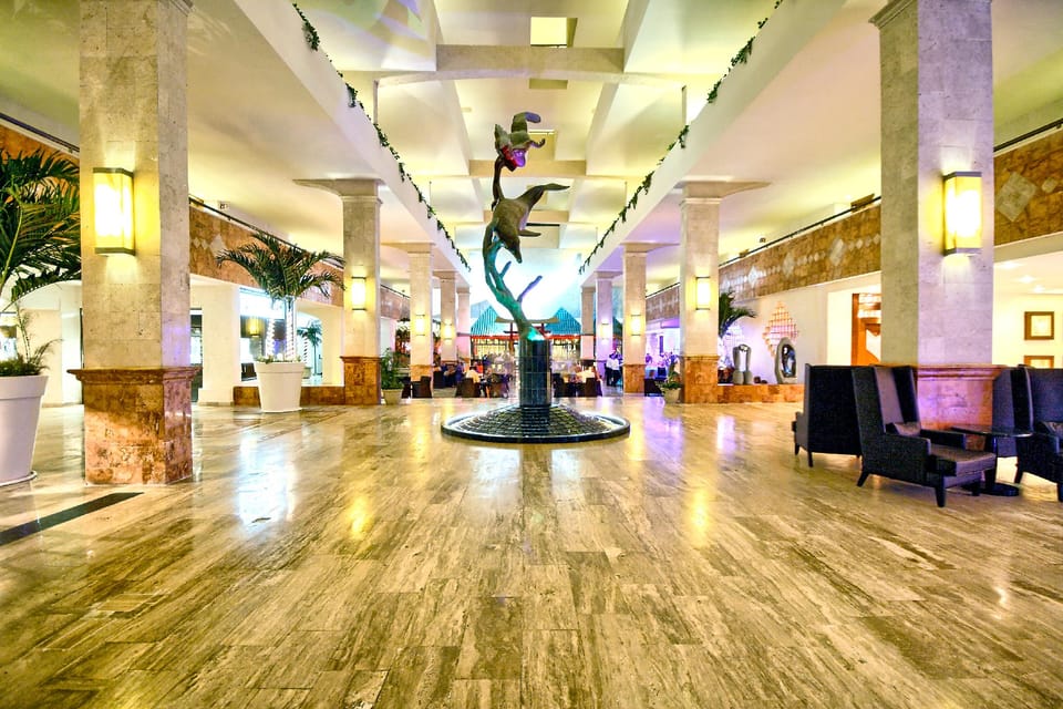 Golden Parnassus Resort & Spa - All Inclusive (Adults Only) Resort in Cancun