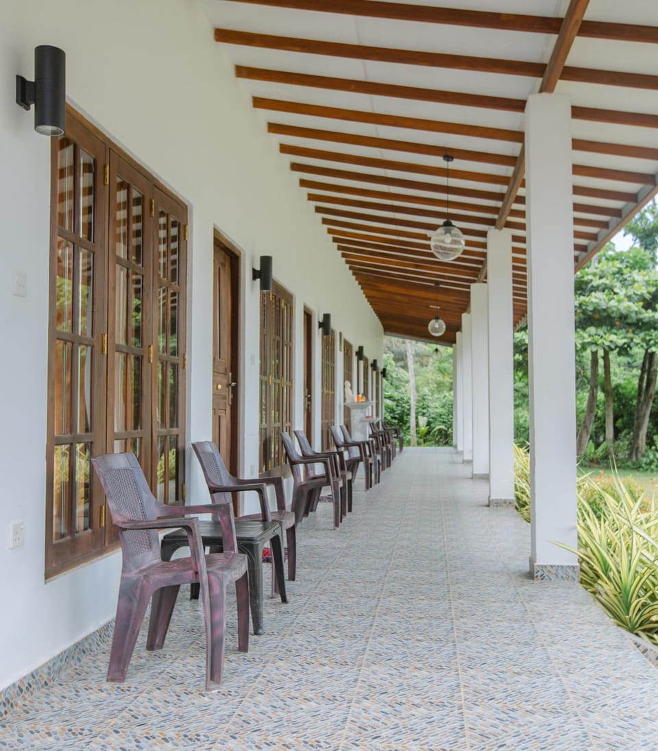 The Regency Villa by Escape Essence Hotel in Southern Province