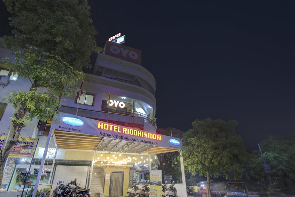 Collection O by OYO Riddhi Siddhi Hotel in Vadodara