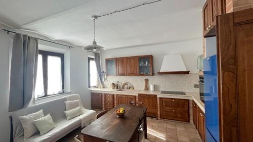 Sul lago Appartamenti Casa Del Lago con Piscina Acqua Salata Hotel in Castiglione del Lago