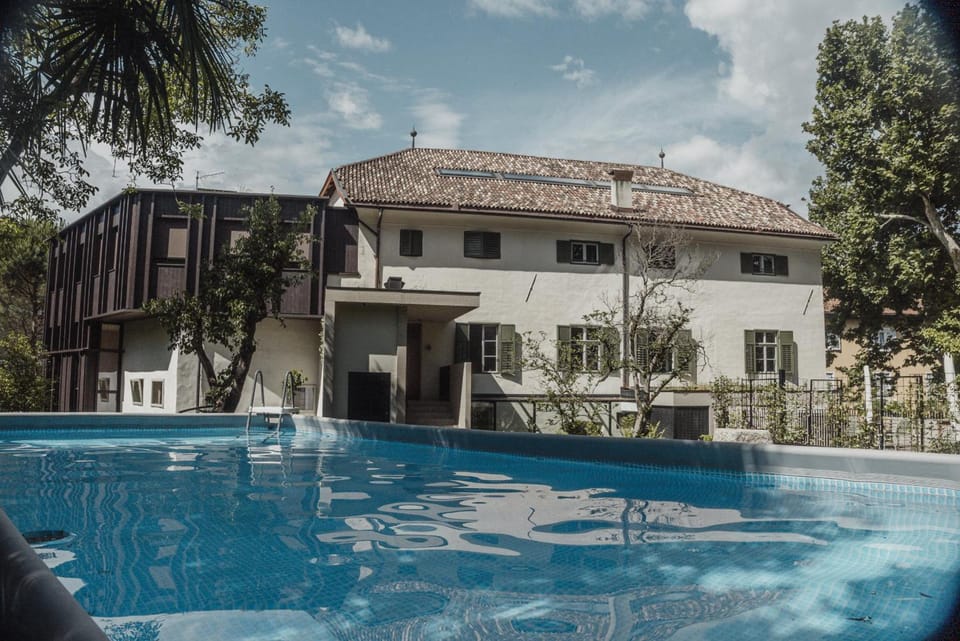 Ansitz Thierburg Suites Hotel in Merano