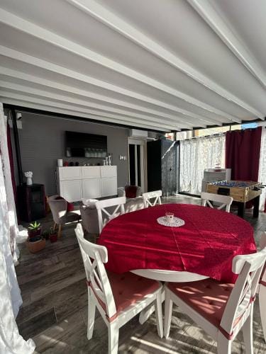 Rosso Relativo Hotel in Rome