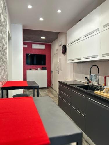 Rosso Relativo Hotel in Rome