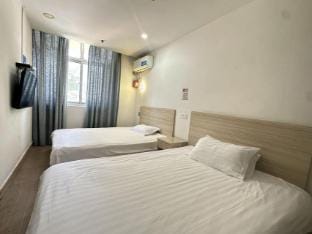 99 Hotel Chain (Wuxi East Railway Station Branch) Hotel in Suzhou