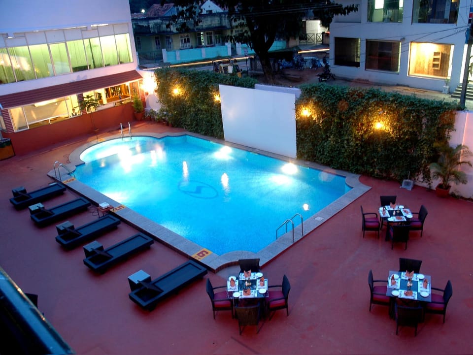 Hotel Sandesh The Prince Hotel in Mysuru