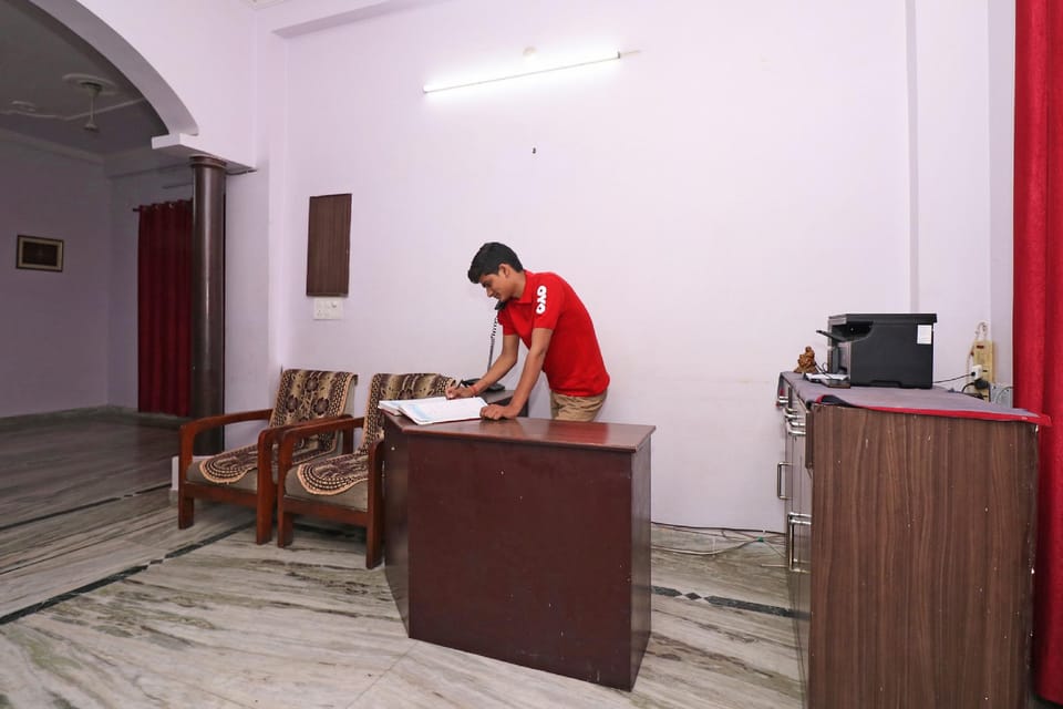 Hotel O Nilanjan Guest house Hotel in Lucknow