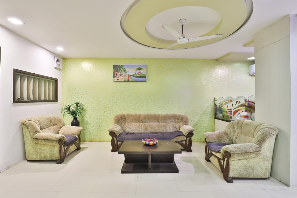 Hotel O Park Inn Hotel in Gujarat