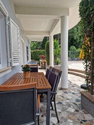 Apartments Titonel Hotel in Istria County