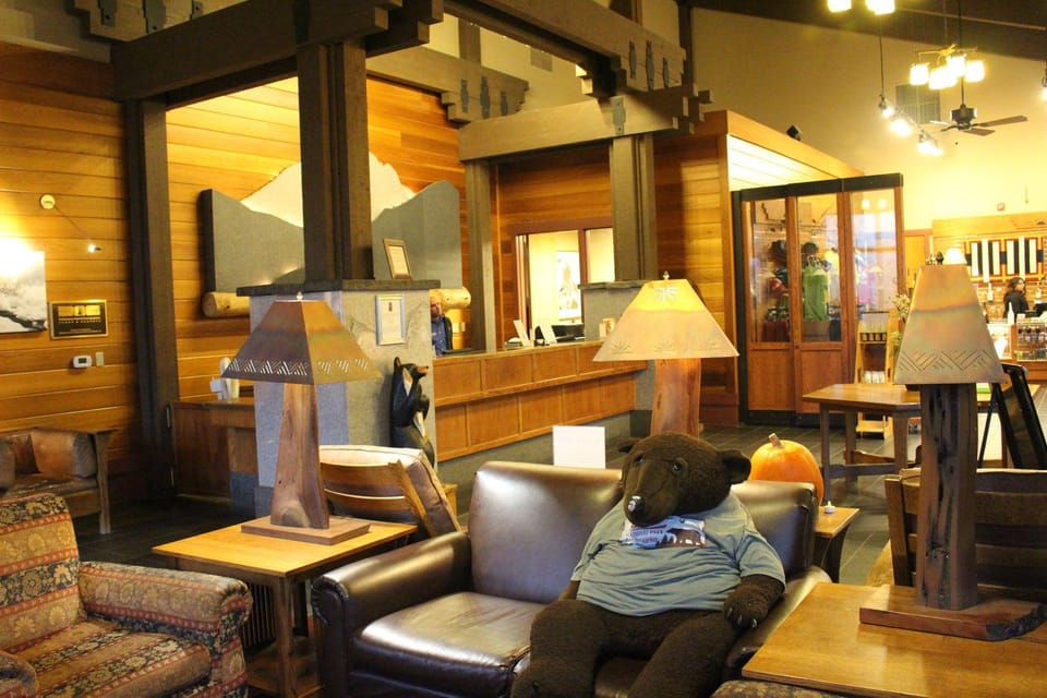 Wuksachi Lodge Hotel in Sequoia National Park