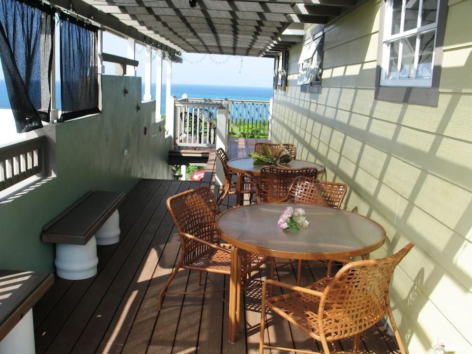 Villa Allamanda Hotel in North Eleuthera