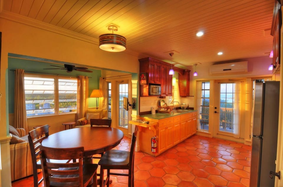 Villa Allamanda Hotel in North Eleuthera