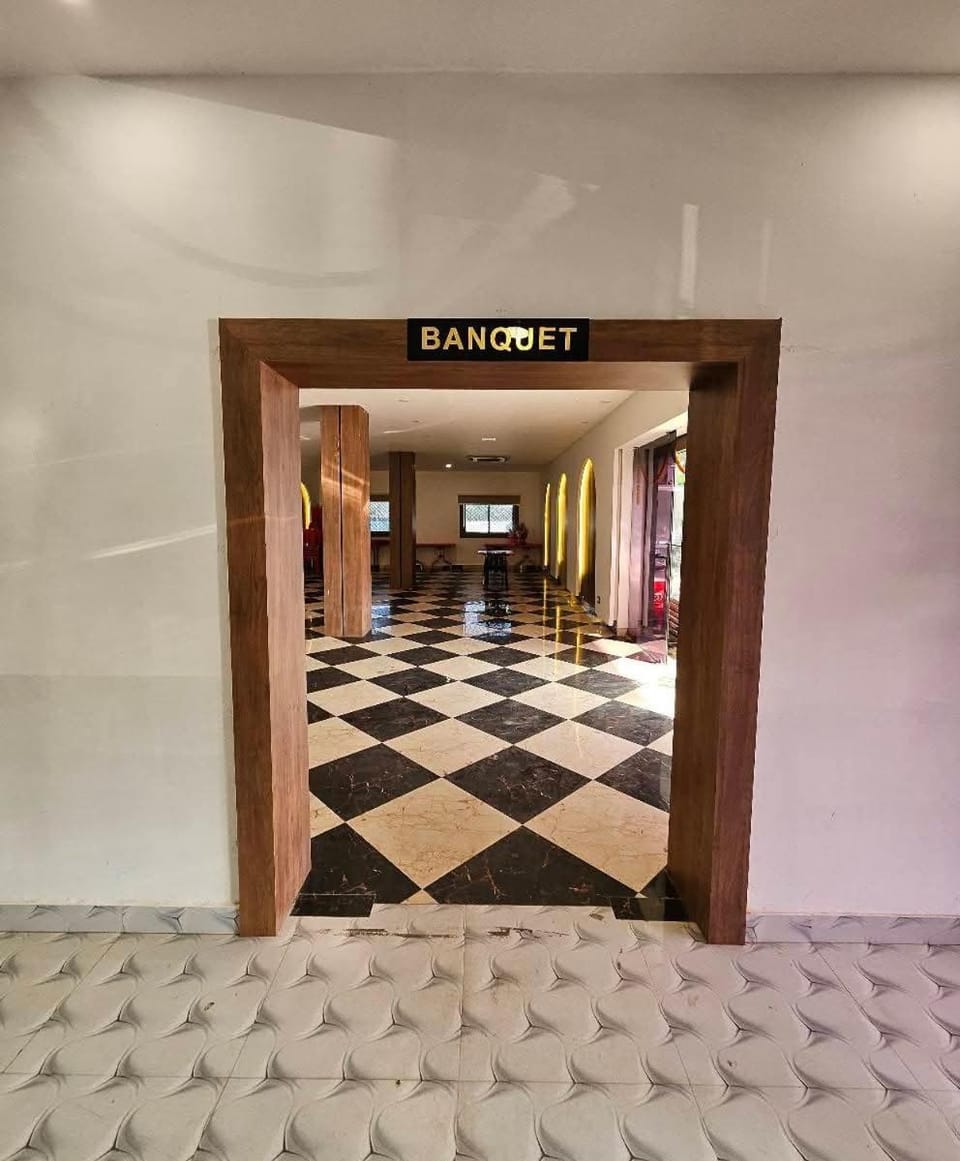 Shaan-E-Punjab Nirsa Hotel in West Bengal