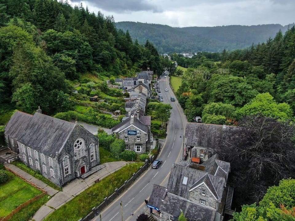 Base Camp Snowdonia Hotel in Betws-y-Coed