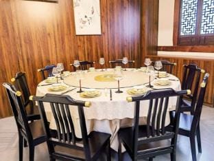 Floral Lux Hotel· Shaoxing Ancient Town Impression Hotel Hotel in Hangzhou