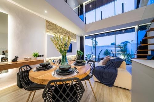 Shine lofts Canggu Hotel in North Kuta