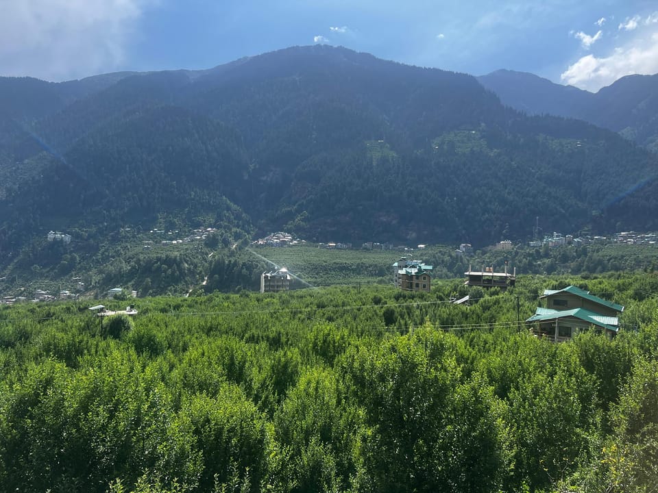 Hotel Simi Grand Hotel in Himachal Pradesh