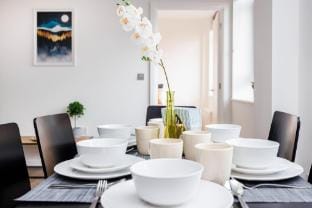 Modern 2 bed Flat in Town Centre - FREE WIFI! Hotel in Luton