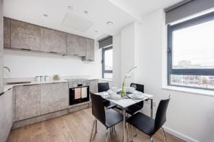 Modern 1 Bed Flat in Town centre - FREE WIFI! Hotel in Luton