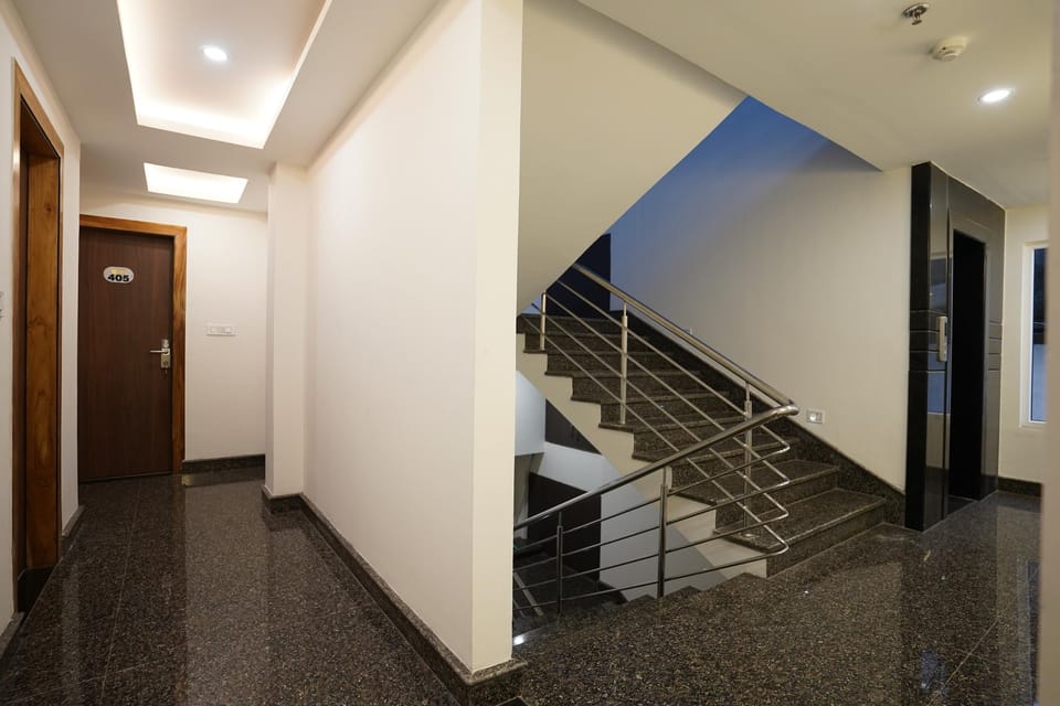 Hotel Apple Inn by EASTERN HOSPITALITY Hotel in India