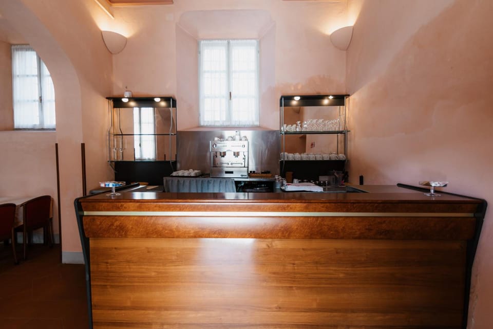 Casa REGINA MONTIS REGALIS Hotel in Liguria