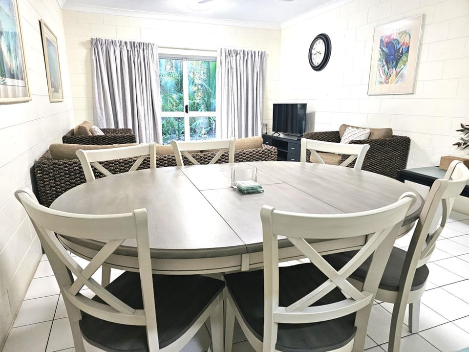 At the Mango Tree Apartments Apartment hotel in Port Douglas