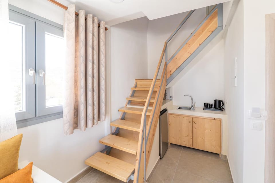 Dauti Gold Suites Apartment hotel in Mesaria