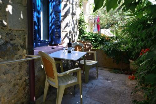 Anonymous Homestay Hotel in Palaiochora