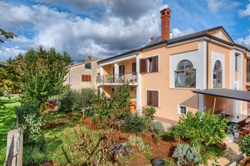 Apartments Vera Savic Hotel in Poreč