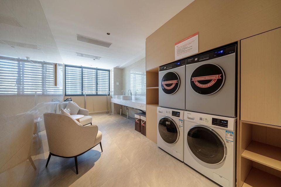 Vienna Hotel ( Haiyan Baolong Business Center Branch) Hotel in Zhejiang