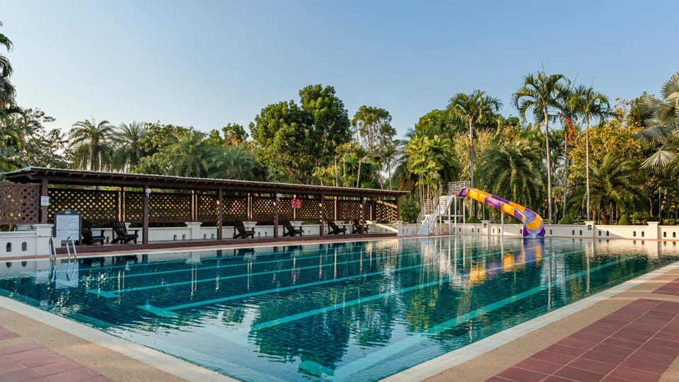 Swimming pool