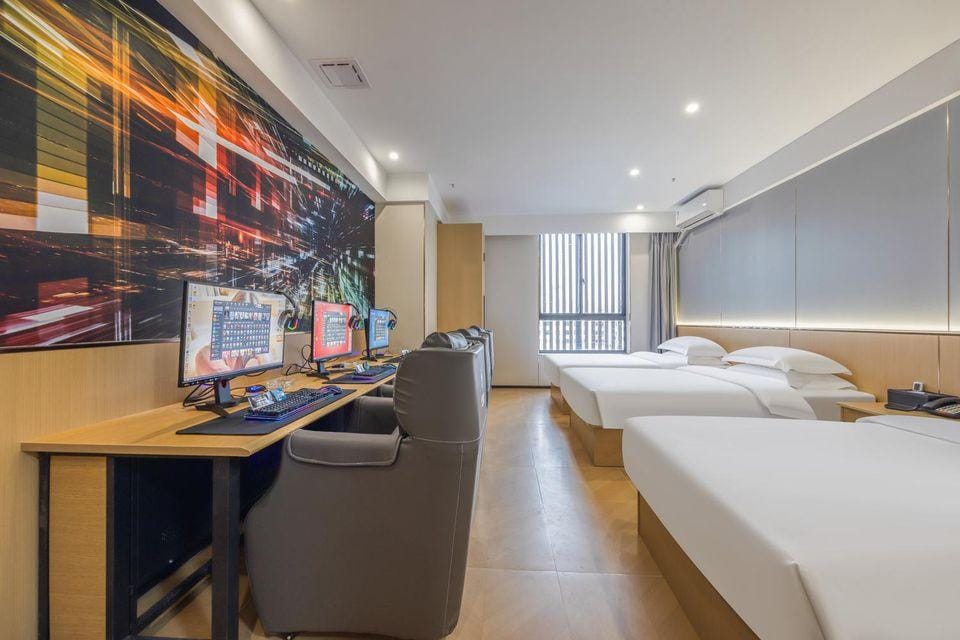 i Electronic Sports Hotel (Ningbo Fenghua Wanda) Hotel in Zhejiang