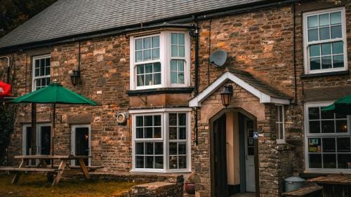 The Red Lion Llangynidr Hotel in Wales
