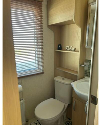 15 Ivy Close, 3 Bedroom Caravan, Pet Friendly Lodge in Exmouth
