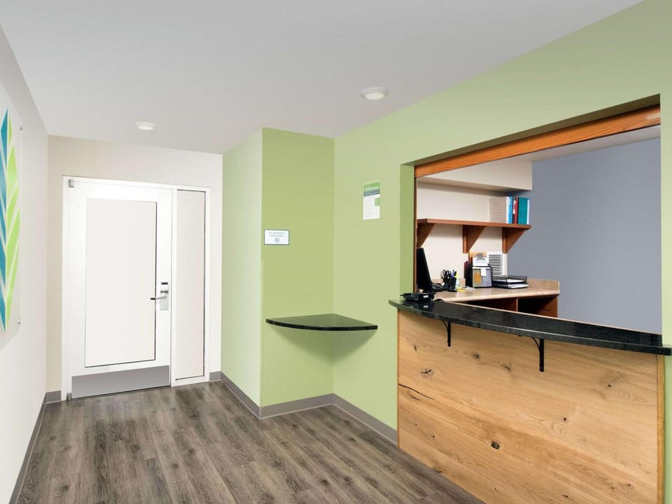 WoodSpring Suites Merrillville Hotel in Merrillville