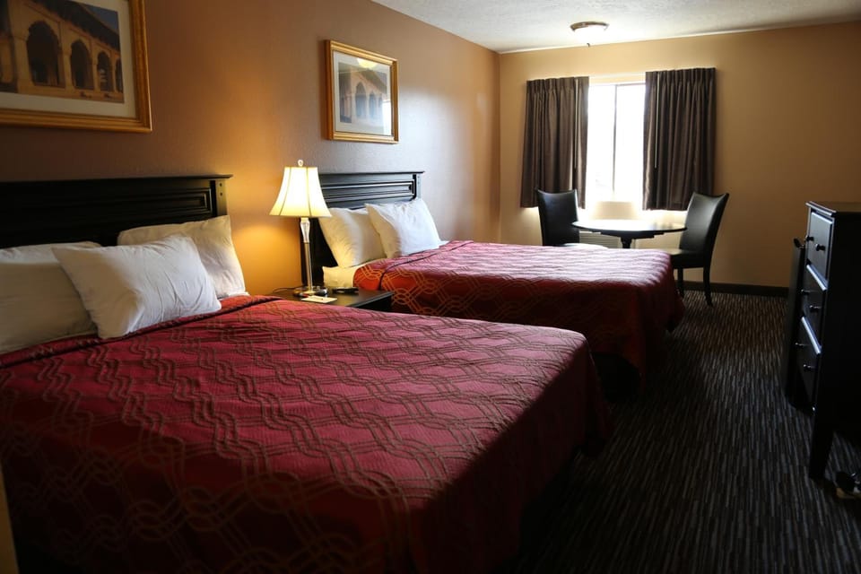Americas Best Value Inn Kelso Hotel in Longview