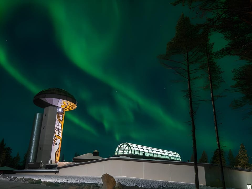 Kakslauttanen Arctic Resort - Igloos and Chalets Hotel in Lapland