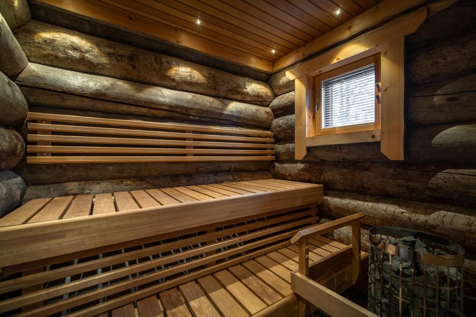 Wilderness Hotel & Igloos Muotka Hotel in Lapland