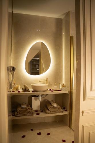 Stellar Suite Hotel in Paris