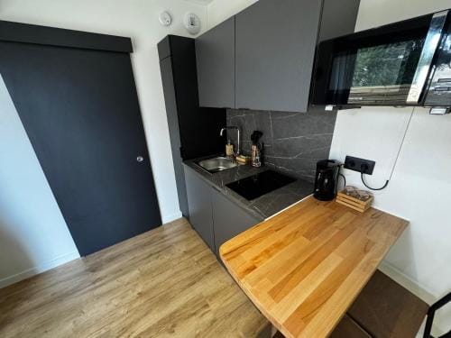 Studio paisible sous un Pin pres de Disneyland Hotel in Île-de-France
